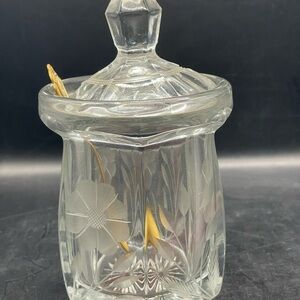 Elegant Glass Serveware with Floral Design